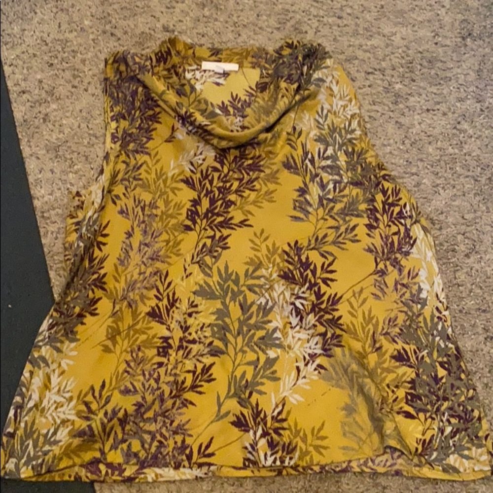 Deal neck tank too from banana republic